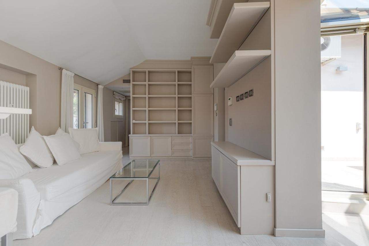 Appartamento Lovely - W/ Terrace *